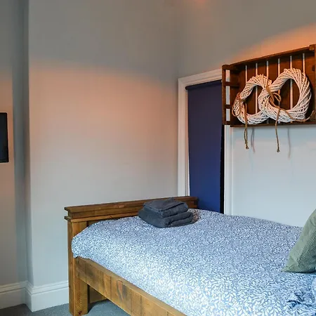Loyal Cerise Bondgate Holiday home Selby